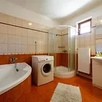 Scarlett 1 By Interhome Apartment *